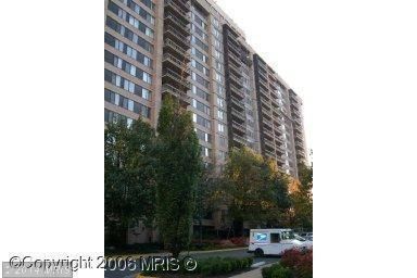 3713 George Mason Dr #1605, Falls Church, VA 22041
