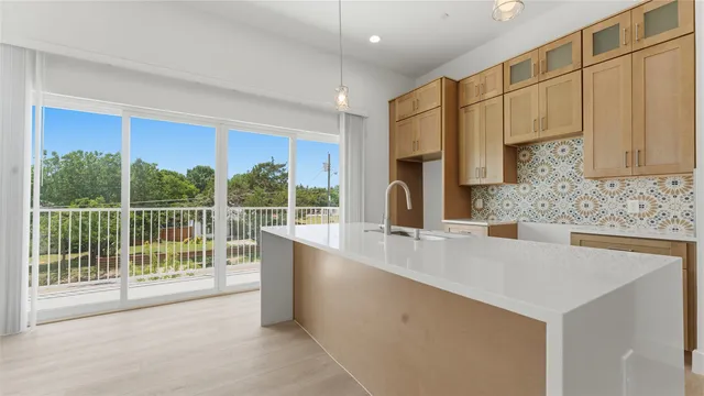 2925 Spruce Valley Ln #310, Dallas, TX 75233