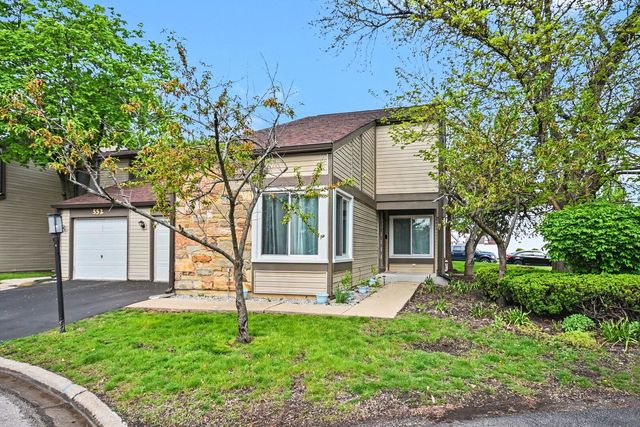 554 Alton Ct, Carol Stream, IL 60188