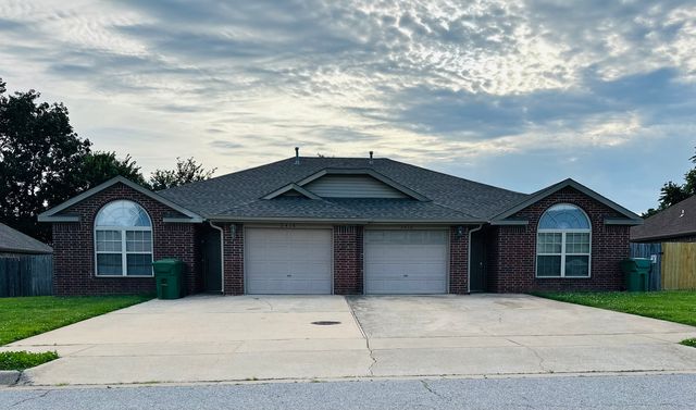2416 S  Rill St #2416, Rogers, AR 72758