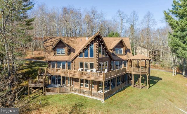 439 Paradise Hts, Oakland, MD 21550