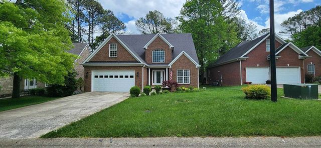 110 Pine Needle Ct, Bowling Green, KY 42104