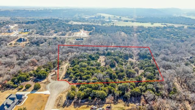 1252 Eagles Bluff Dr, Weatherford, TX 76087