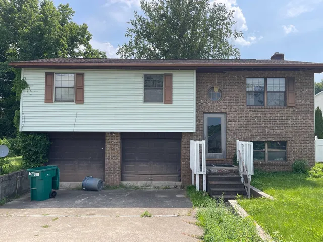 124 Dawn Hts, Scott Depot, WV 25560