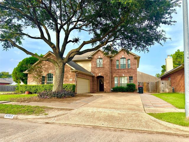 8303 Cliffshire Ct, Houston, TX 77083