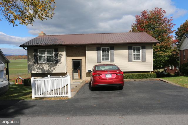 26 Sunset Dr, Petersburg, WV 26847