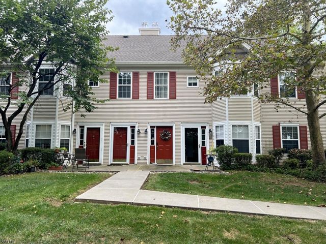 61 Waugh Ct, Bridgewater, NJ 08807