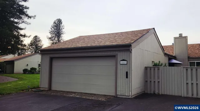 1843 Lexington Cir SE, Salem, OR 97306