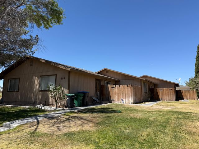 225 Valley St #B, Ridgecrest, CA 93555
