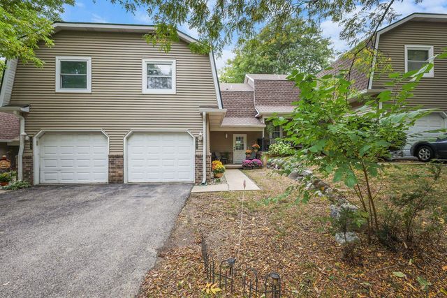 891 Hemlock Dr, Verona, WI 53593