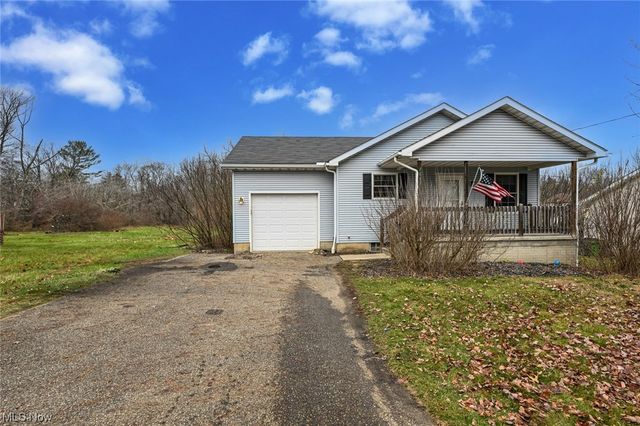 2643 Graham Rd, Stow, OH 44224