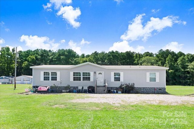 6570 Gardners School Rd, Stantonsburg, NC 27883