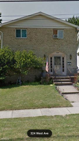324 West Ave, East Rochester, NY 14445