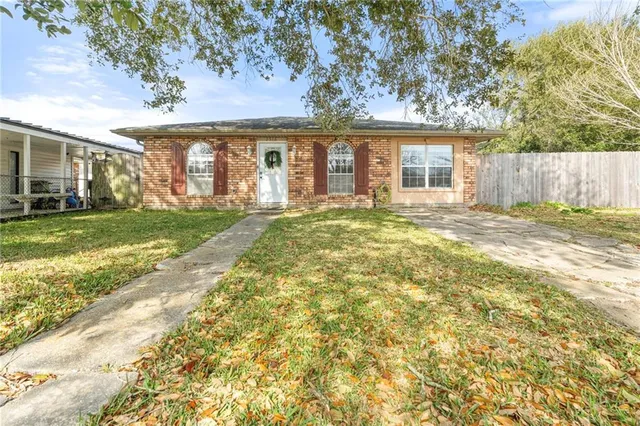 2516 Kingbird Blvd, Saint Bernard, LA 70085