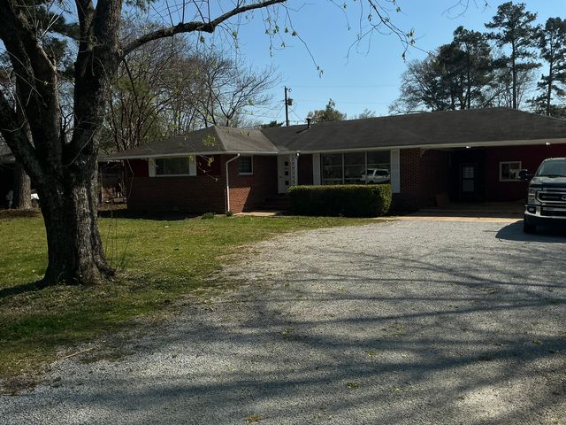 802 E  Forrest St, Athens, AL 35611