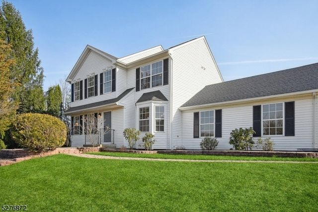 3 Shippen Rdg, Oxford, NJ 07863