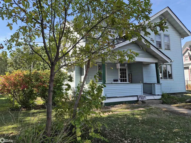 611 S  Market St, Oskaloosa, IA 52577