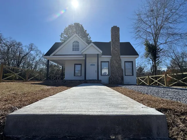 1202 E  Adams St, Dothan, AL 36303