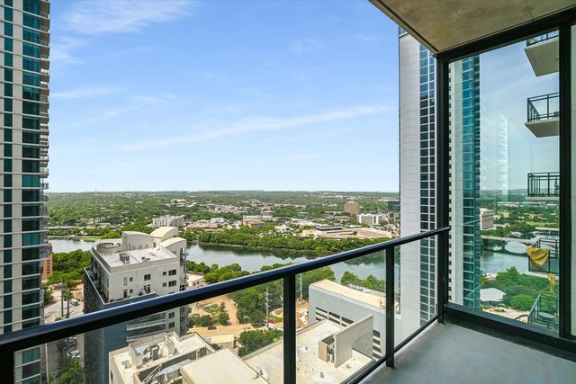 610 Davis St #2705, Austin, TX 78701