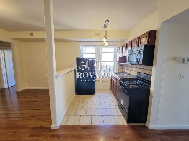 1305 Clinton Ave  #5, Irvington, NJ 07111