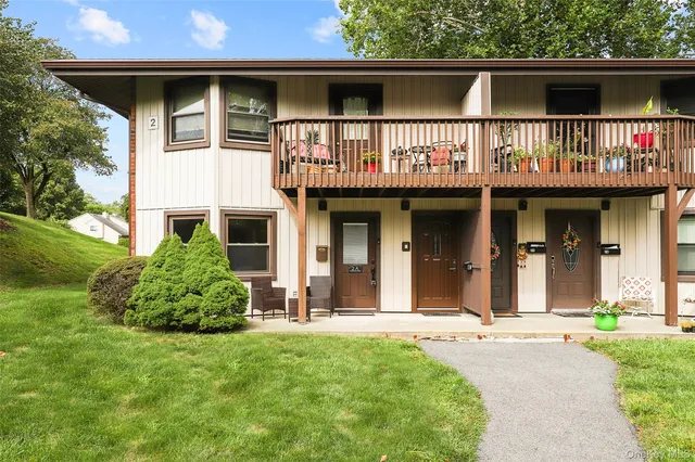 2 Hampton Court #A, Yorktown Heights, NY 10598