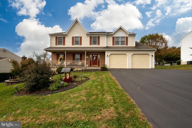 1052 Boeshore Cir, Reading, PA 19605