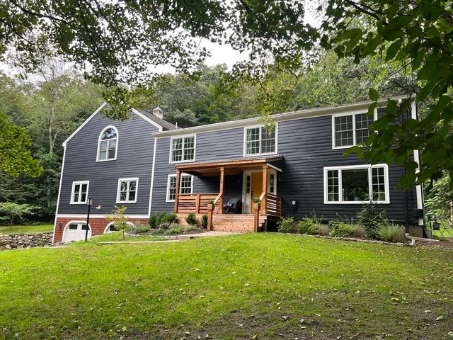 118 Old Bolton Rd, Stow, MA 01775