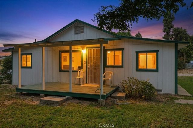 7888 Lankershim Ave, Highland, CA 92346