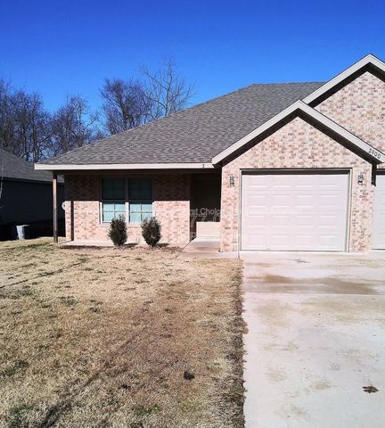 2900 SW Amberwood Ave #2, Bentonville, AR 72713