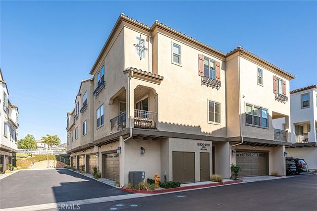 18315 Iris Ln, Yorba Linda, CA 92886