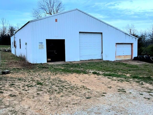 14670 State Route 17, West Plains, MO 65775