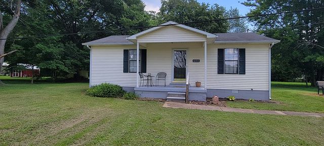 216 N  McDonald St, Puryear, TN 38251