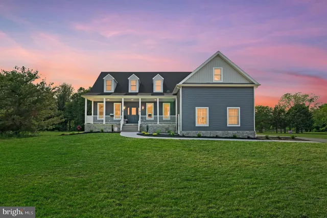123 W  Tomlin Station Rd, Mickleton, NJ 08056