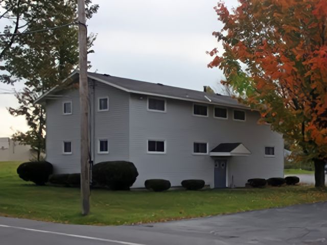 4192 Long Branch Rd   #1, Liverpool, NY 13090