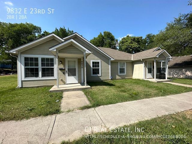 9832 E  23rd St S, Independence, MO 64052