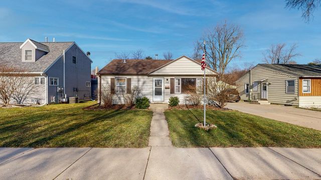 1117 8th Ave SW, Rochester, MN 55902