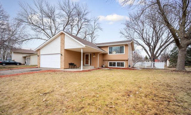 1841 Brittany Rd, Hastings, MN 55033