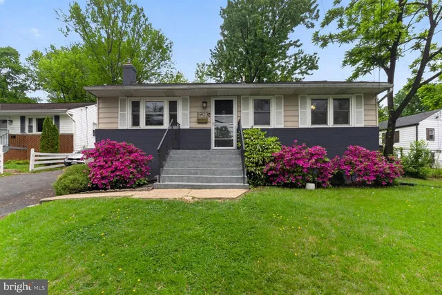 5903 Berwyn Rd, College Park, MD 20740