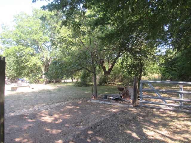 17700 FM 901, Gordonville, TX 76245