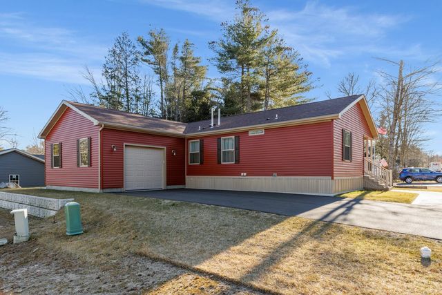 77 Eagle Drive, Rochester, NH 03868