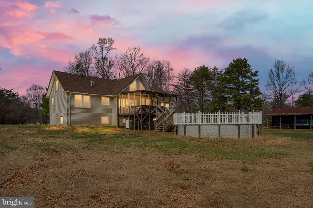 586 Jacoby Rd, Louisa, VA 23093