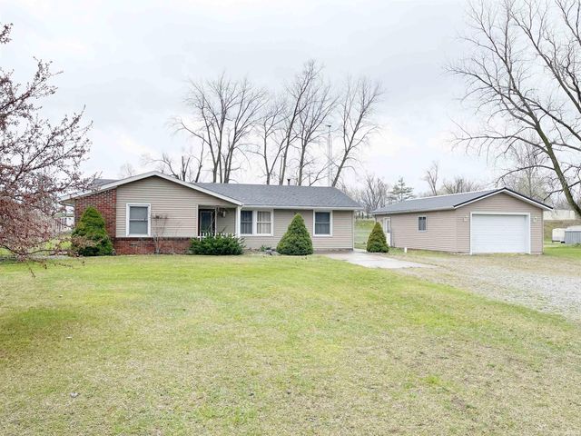 865 W  Parkway Dr, Pleasant Lake, IN 46779