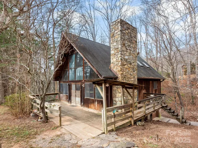 8 Owlet Dr, Weaverville, NC 28787