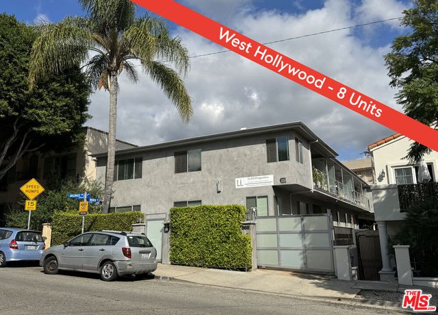 866 Hilldale Ave, West Hollywood, CA 90069