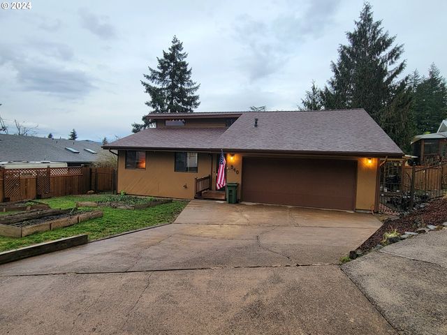 940 S  T Ct, Cottage Grove, OR 97424