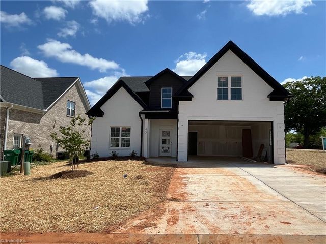 895 Shady Hill Dr, Lewisville, NC 27023
