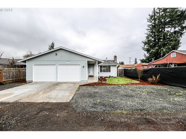 5029 D St, Springfield, OR 97478