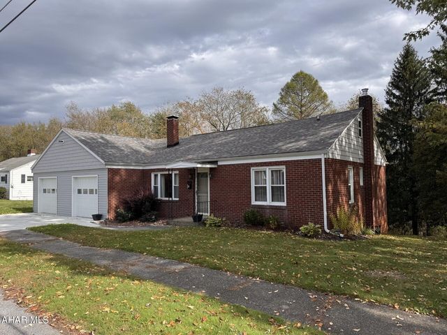 202 James Ave, Patton, PA 16668