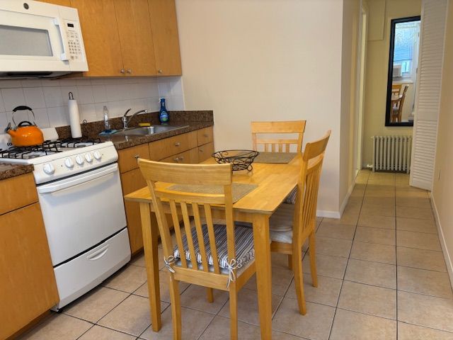 23-65 24th St #1, Astoria, NY 11105