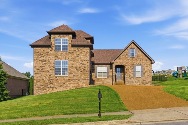 108 N  Shadowhaven Way, Hendersonville, TN 37075